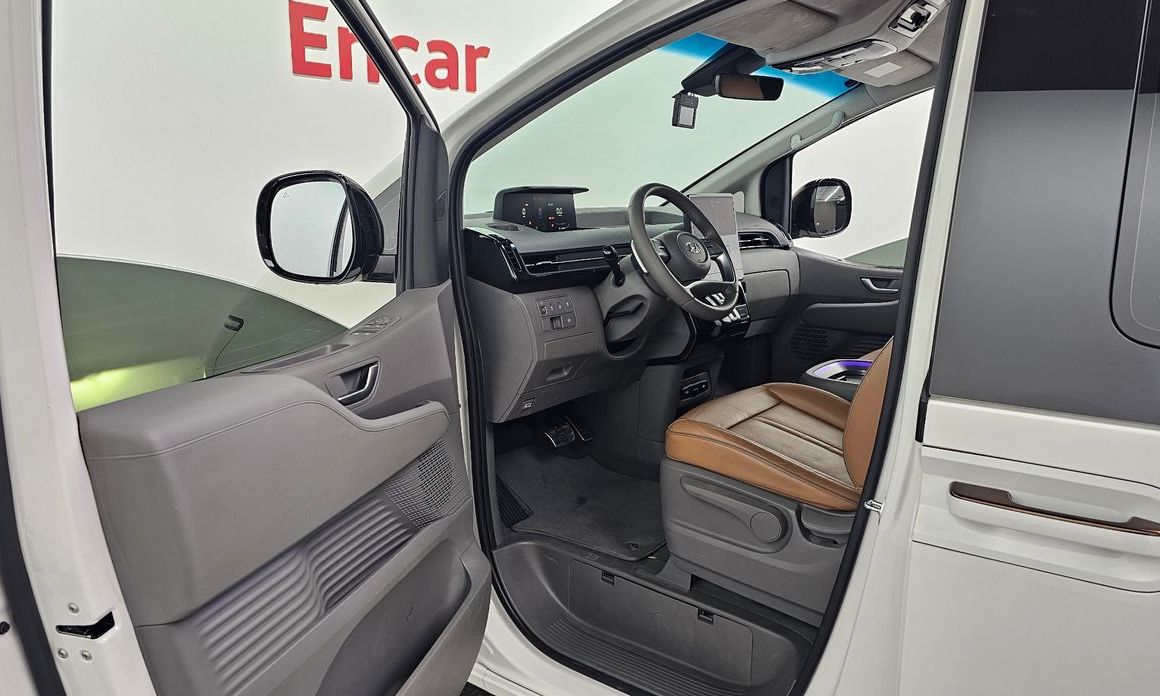 Hyundai Staria 2024