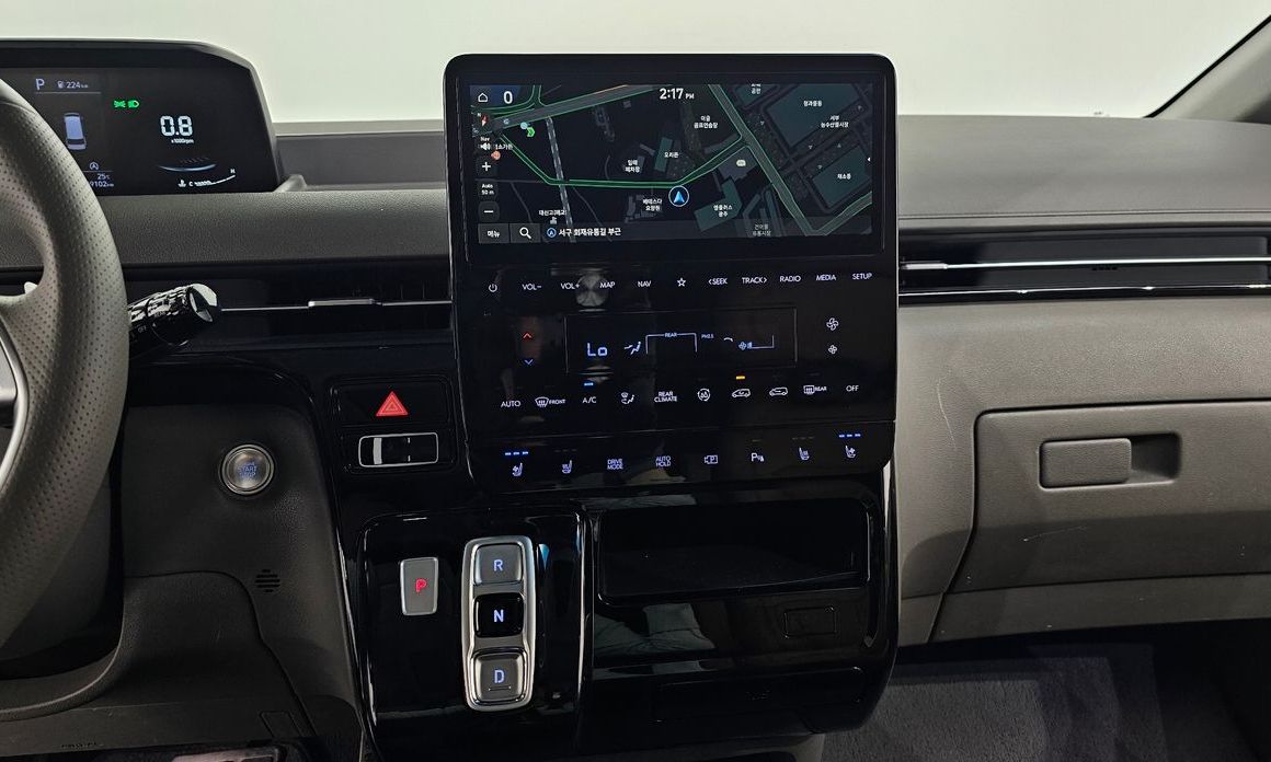Hyundai Staria 2024