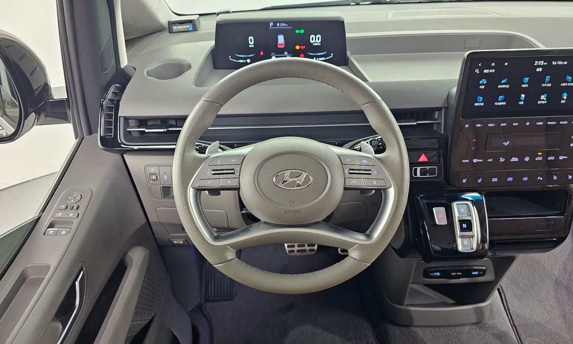 Hyundai Staria 2024