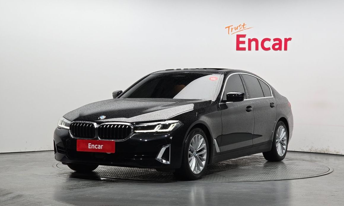 BMW 5-Series 2023