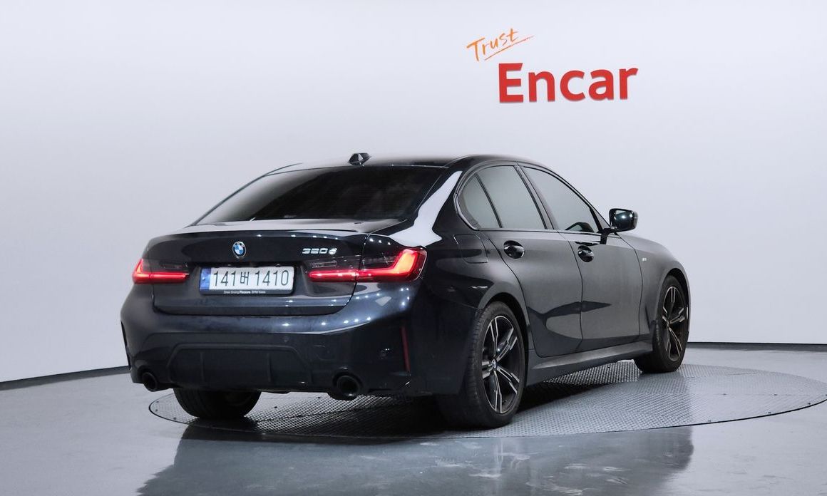 BMW 3-Series 2024