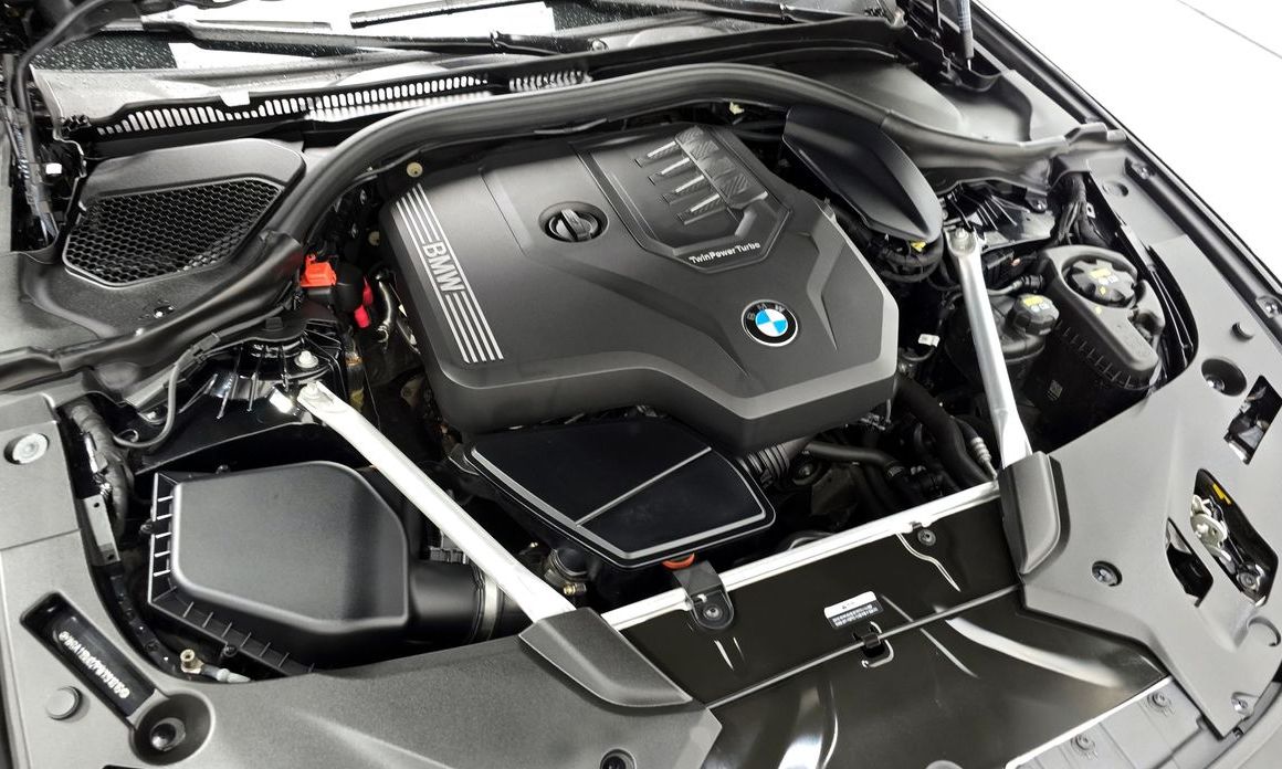 BMW 5-Series 2023
