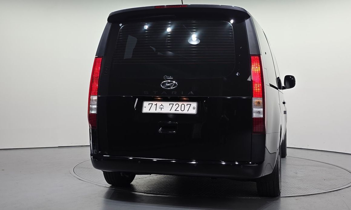 Hyundai Staria 2022