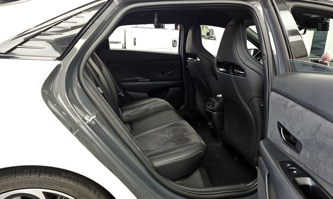 Hyundai AVANTE 2024
