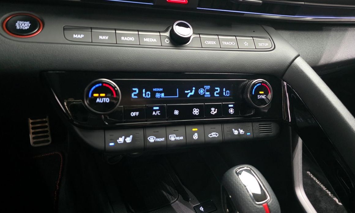 Hyundai AVANTE 2025