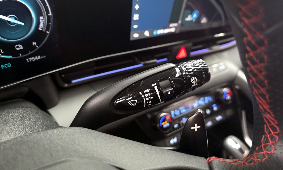Hyundai AVANTE 2025