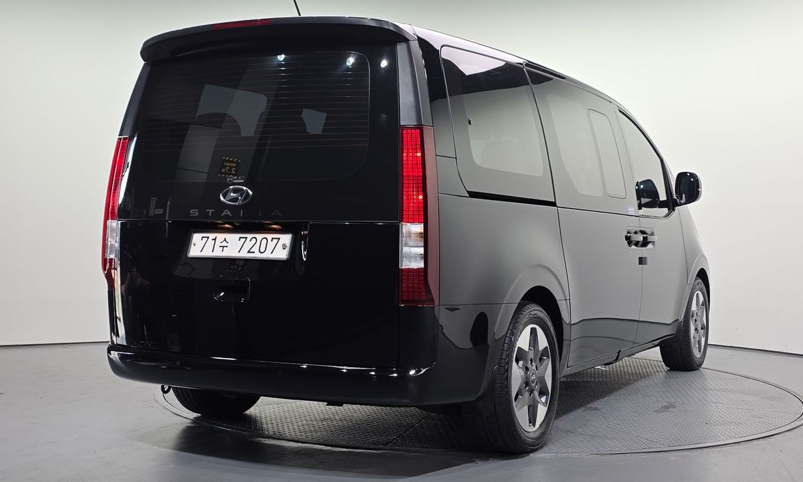 Hyundai Staria 2022