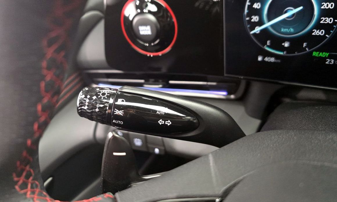 Hyundai AVANTE 2025