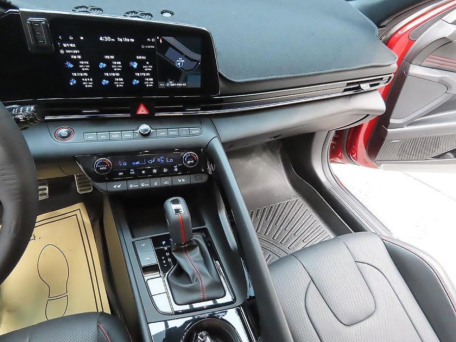 Hyundai AVANTE 2025
