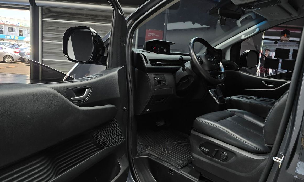 Hyundai Staria 2022