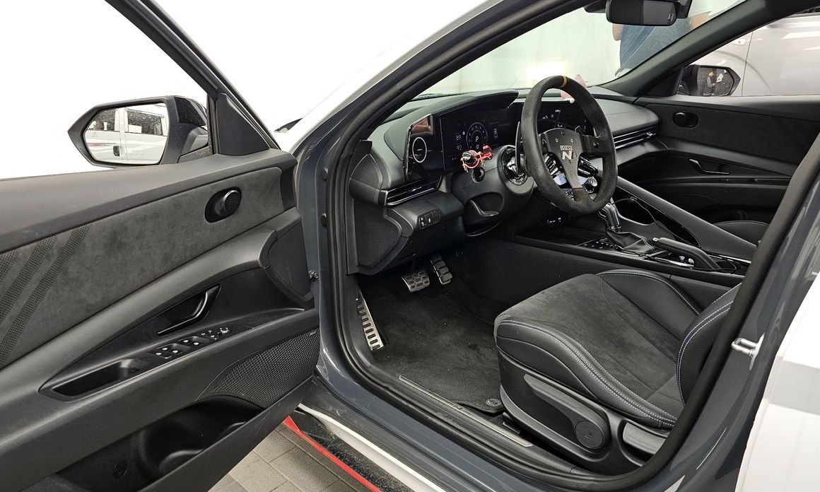 Hyundai AVANTE 2024