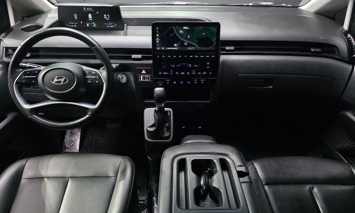 Hyundai Staria 2025