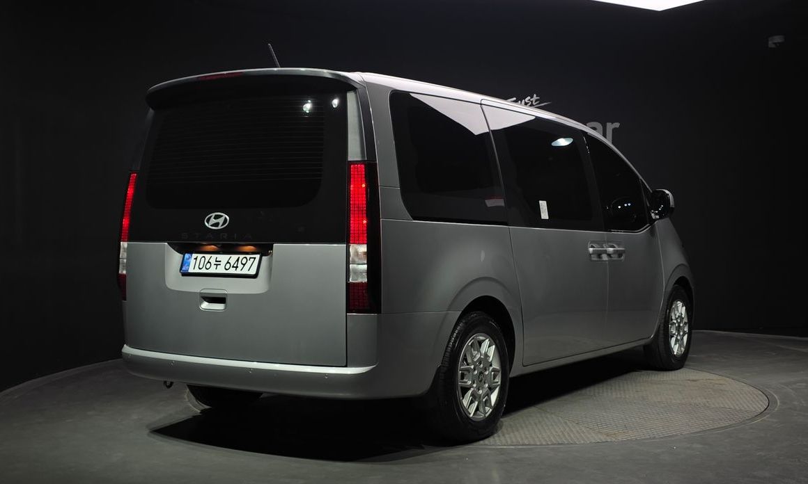 Hyundai Staria 2025