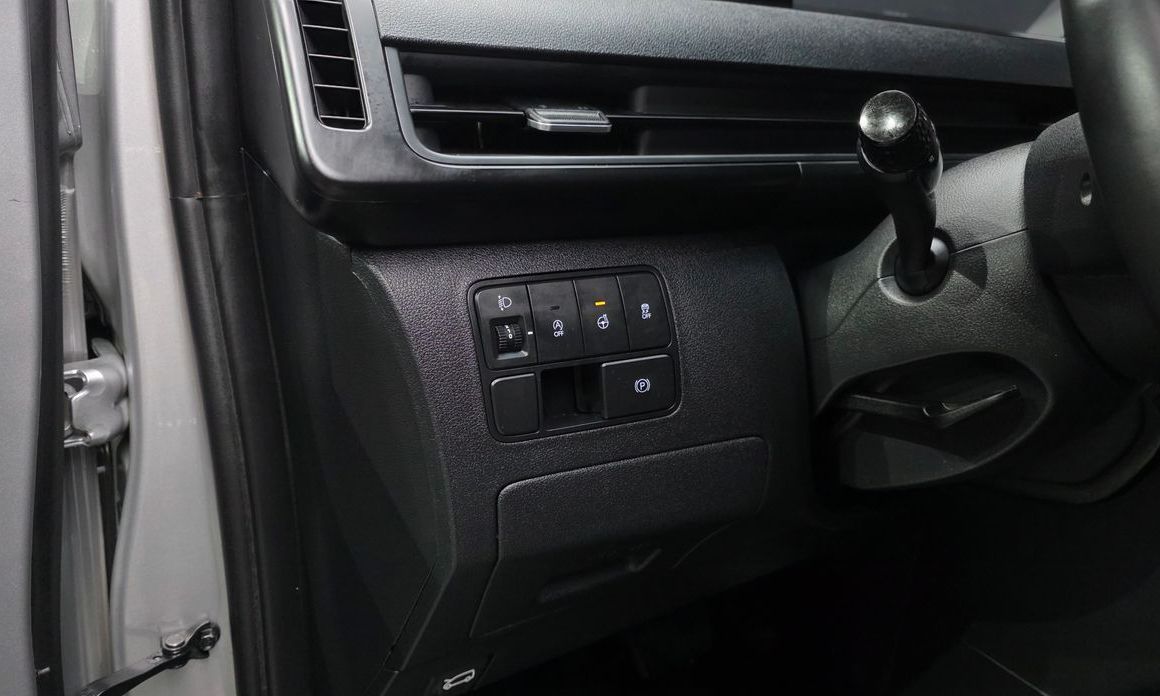 Hyundai Staria 2025
