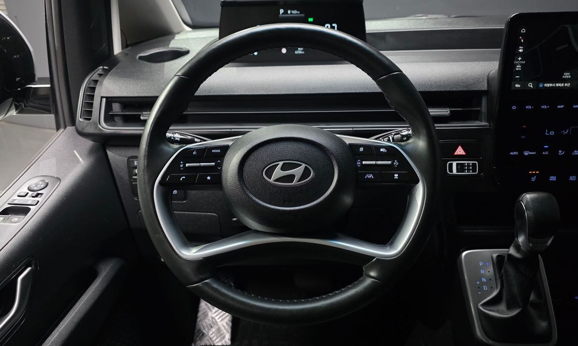 Hyundai Staria 2025
