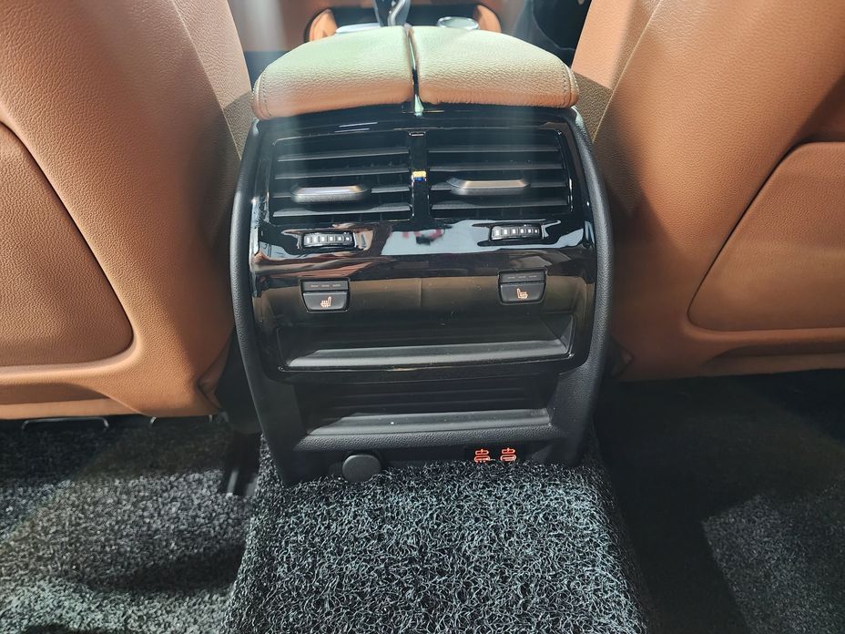 BMW 5-Series 2021