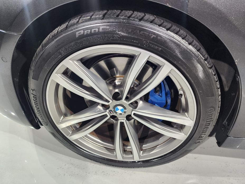 BMW 5-Series 2021