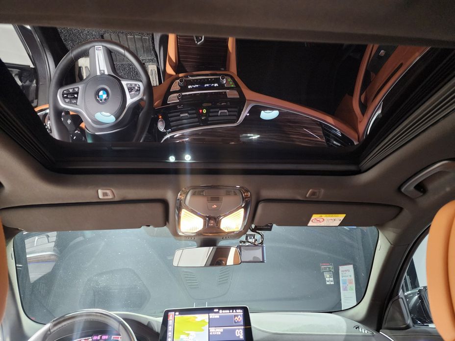 BMW 5-Series 2021