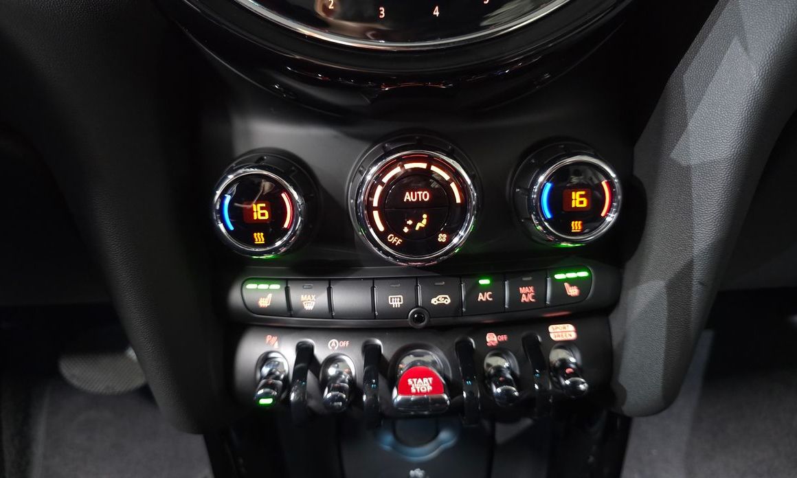 Mini Cooper 2024