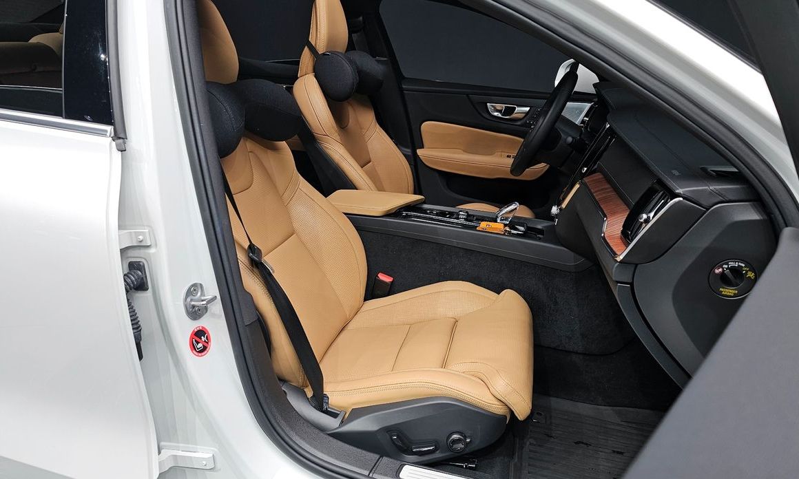 Volvo S60 2024