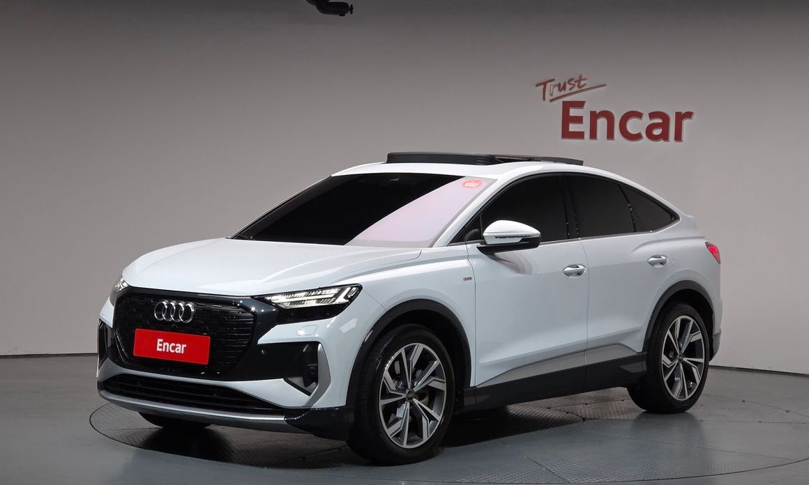 Audi Q4 e-tron 2023
