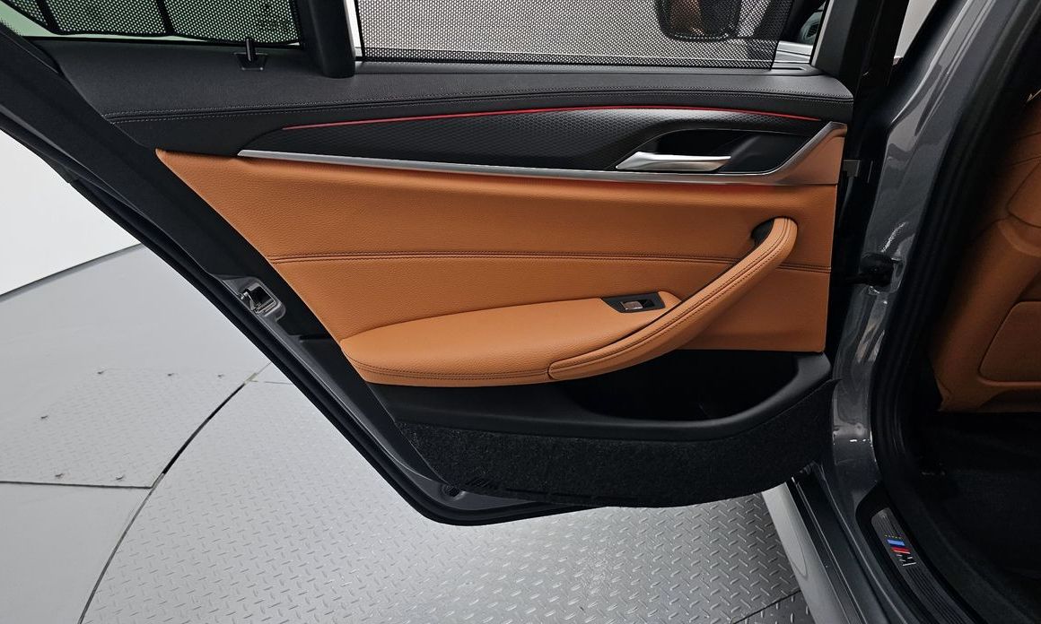 BMW 5-Series 2023