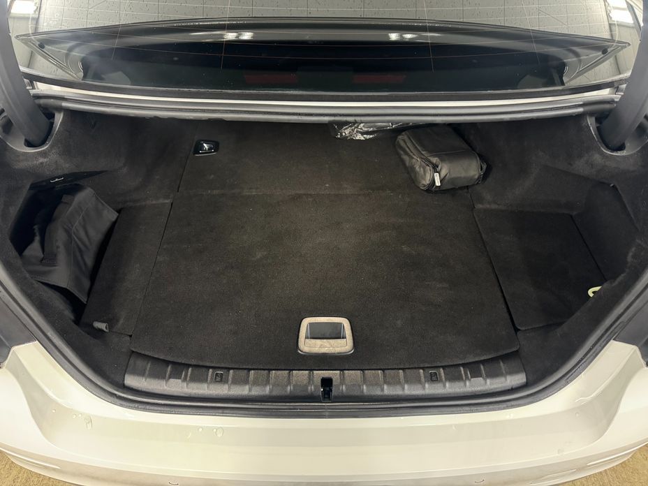 BMW 5-Series 2023