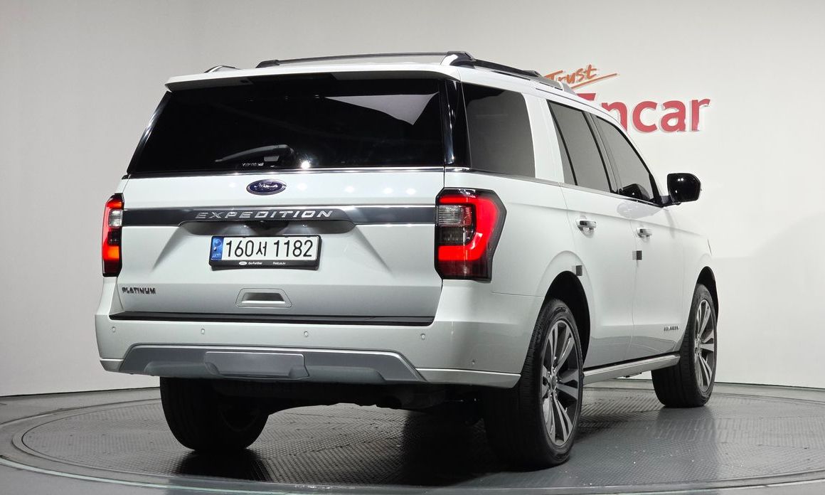 Ford Expedition 2021