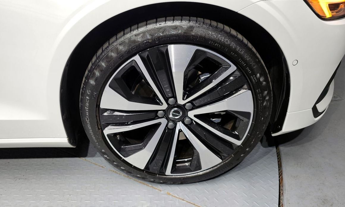 Volvo S60 2024