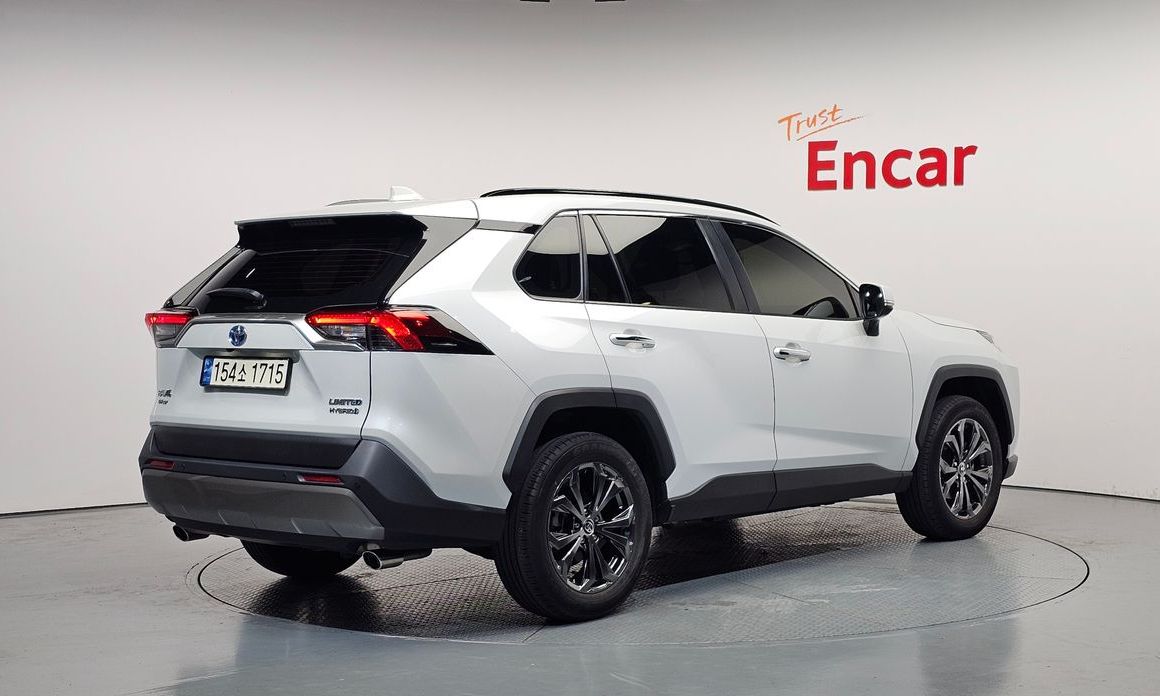Toyota RAV4 2024