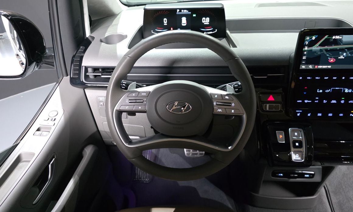 Hyundai Staria 2024
