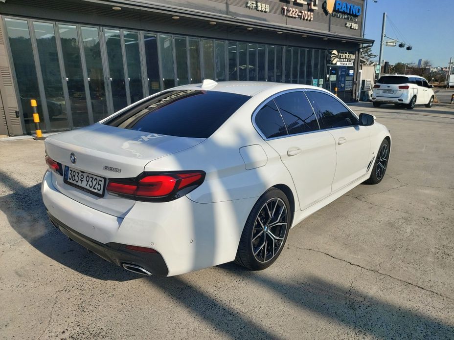 BMW 5-Series 2022