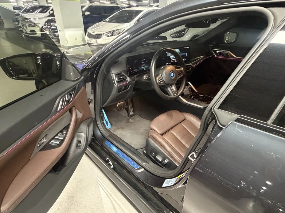 BMW i4 2024