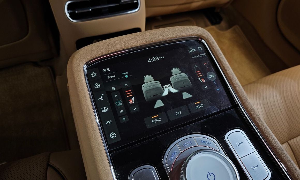 Genesis G90 2023
