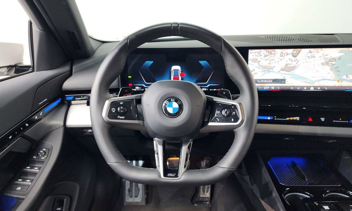 BMW 5-Series 2024