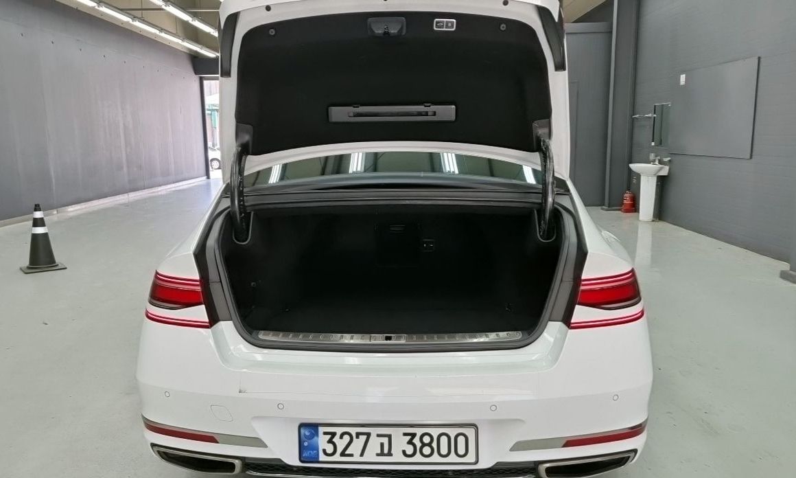 Genesis G90 2023
