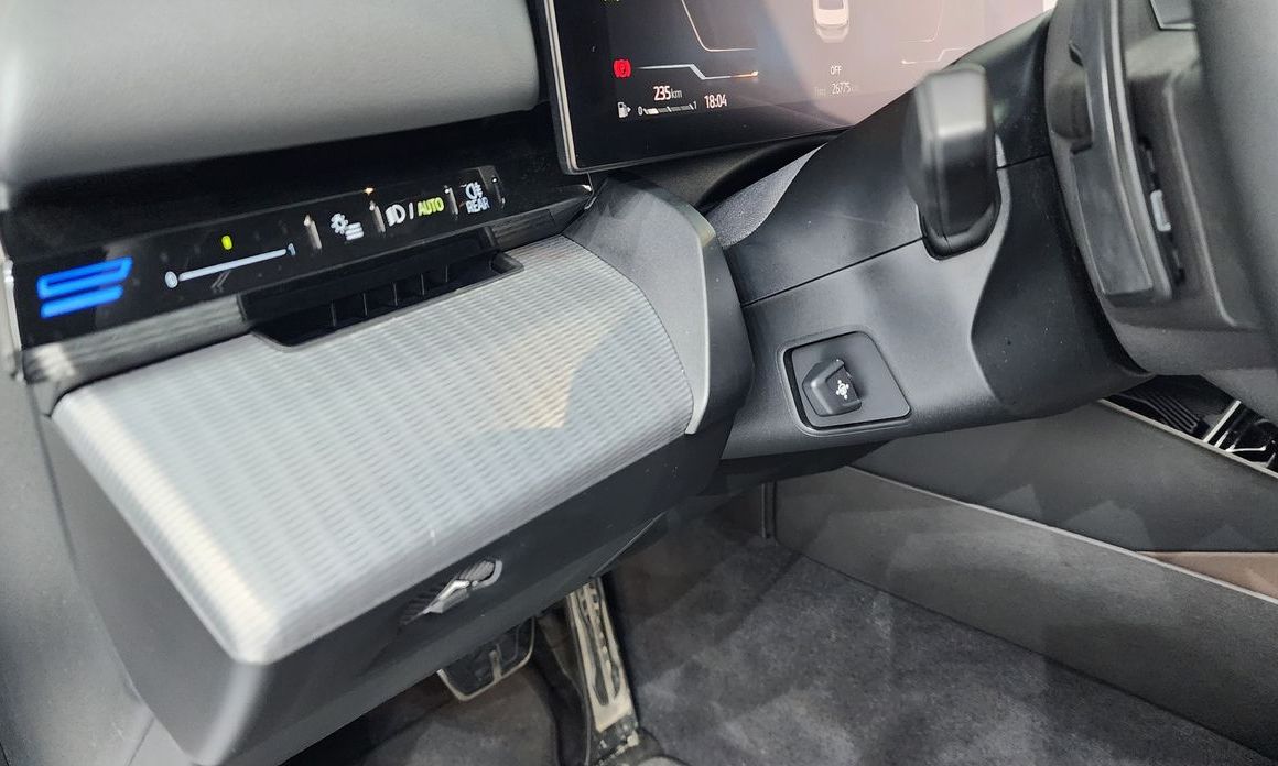 BMW 5-Series 2024