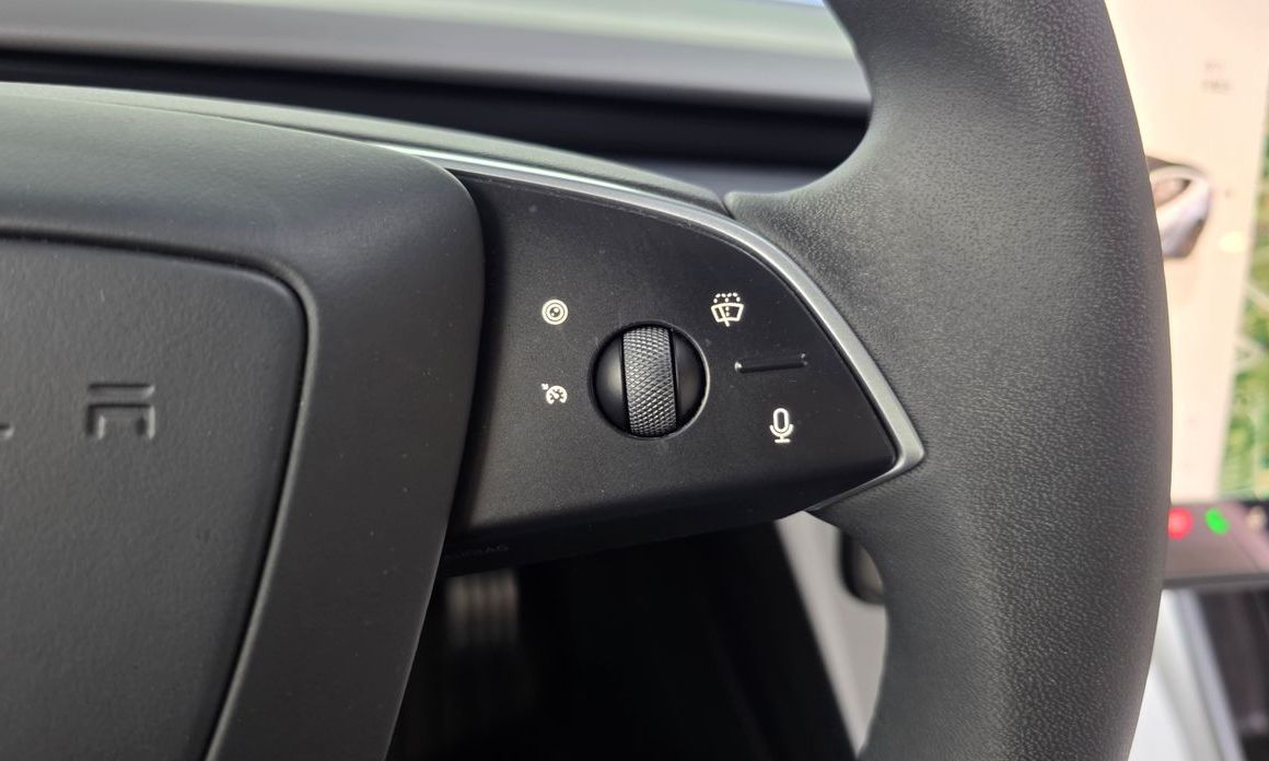 Tesla Model 3 2024