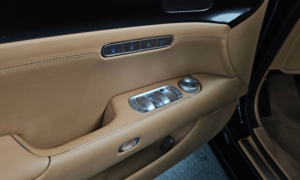 Genesis G90 2023