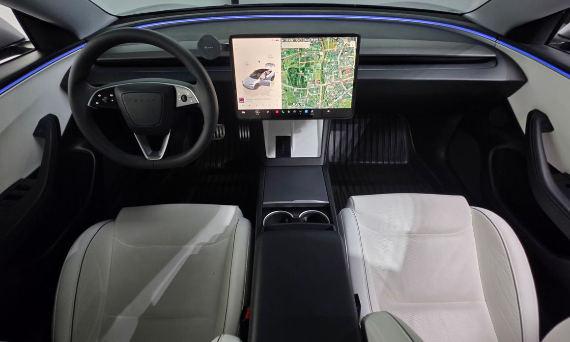 Tesla Model 3 2024