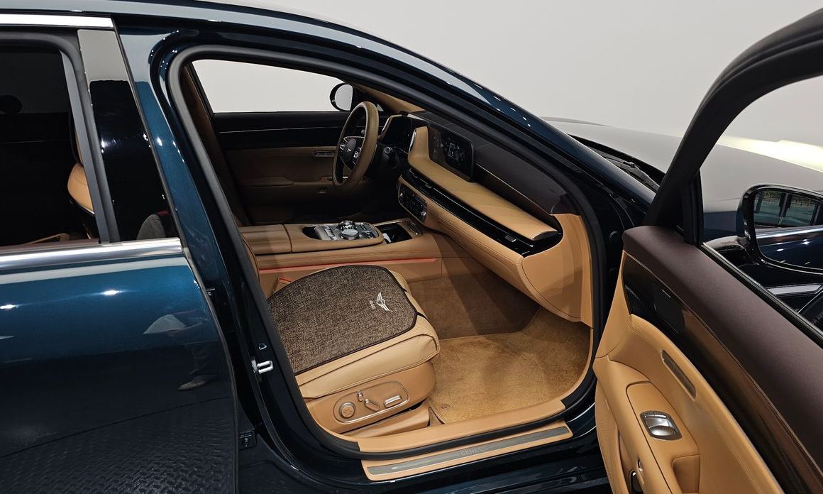Genesis G90 2023