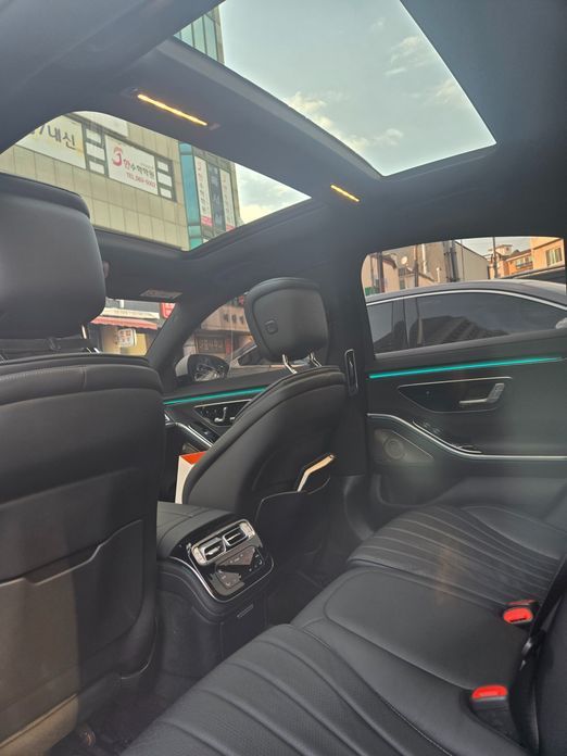 Mercedes-Benz S-Class 2021