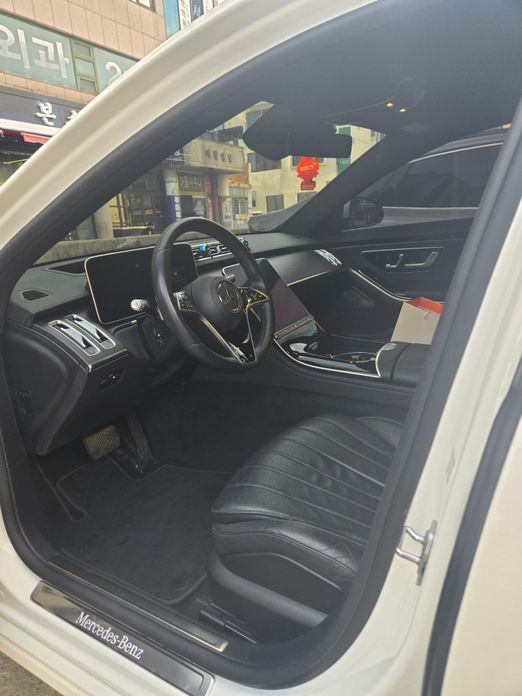 Mercedes-Benz S-Class 2021