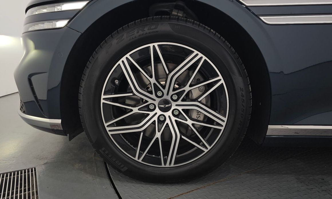 Genesis G90 2023