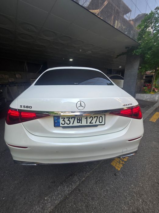Mercedes-Benz S-Class 2021