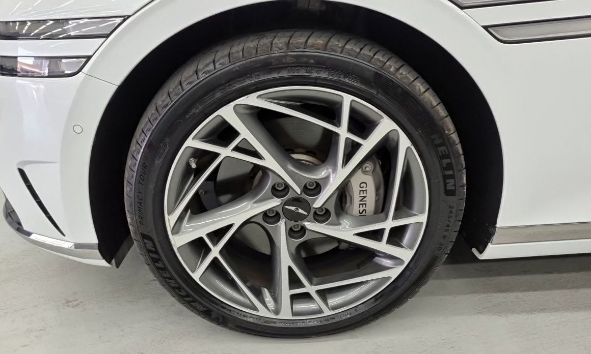 Genesis G90 2023