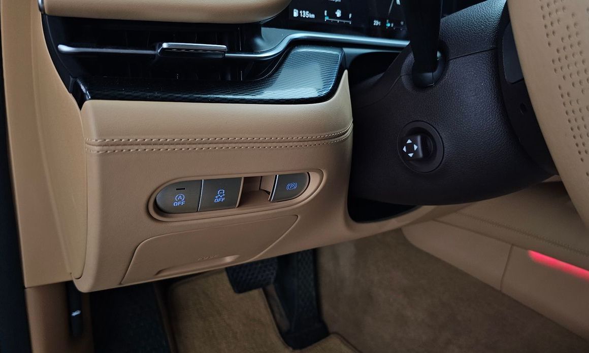 Genesis G90 2023