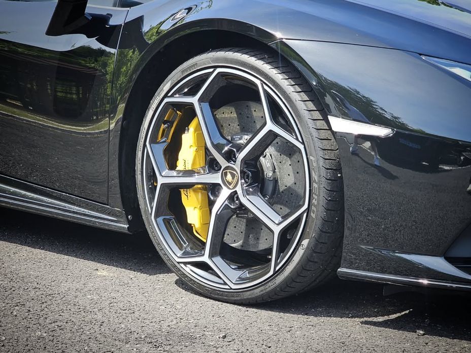 Lamborghini Huracan 2021