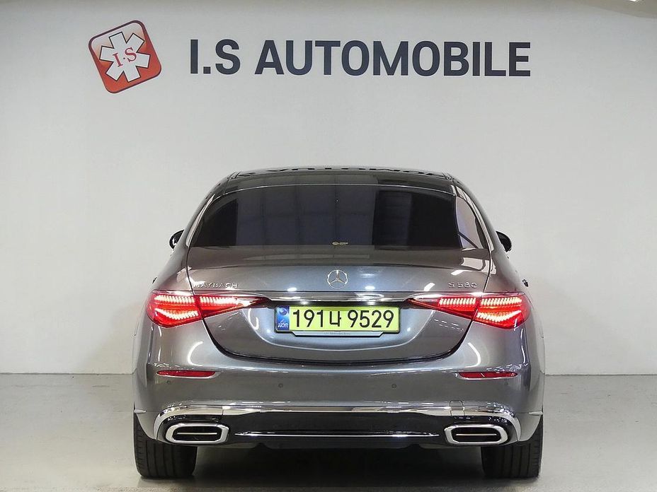 Mercedes-Benz S-Class 2024