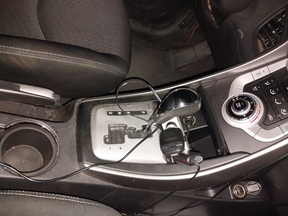 Hyundai AVANTE 2011